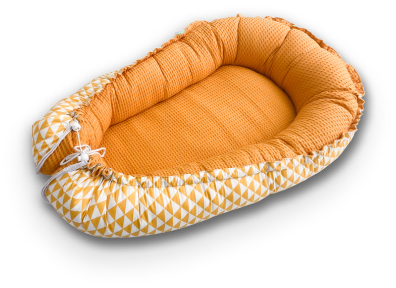 Babynestje Okergeel retro met Okergele wafelstof