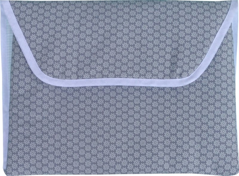 Verschoonmatje Madeliefjes Grijs