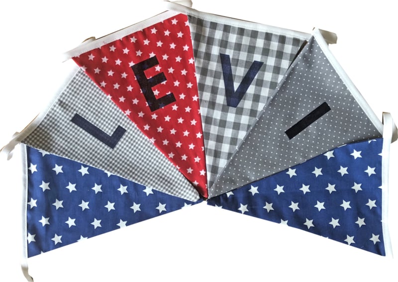 Vlaggetjes met naam: ontwerp Levi