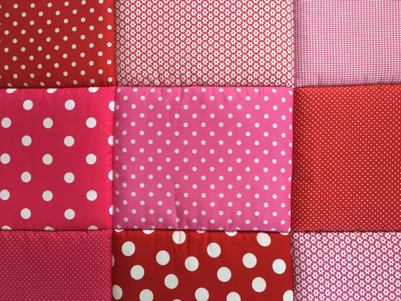 Boxkleed 70x90 75x90 75x95 80x80 80x100 100x100 Rond 90/95 cm Roze met Rood